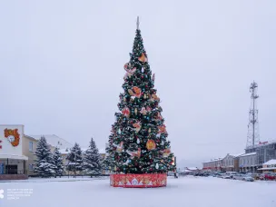 Новогодние елки в Семёнове и Чкаловске стали частью проекта по внедрению туркода в рамках нацпроекта «Туризм и гостеприимство»